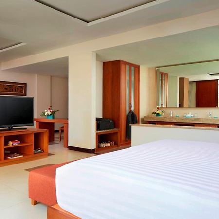 Sun Island Hotel & Spa Legian Екстериор снимка